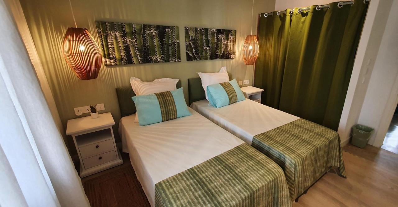Les Cerisiers - Exclusive Beach Residence - 3 Bedroom Modern Apartment, Flic-en-Flacq Zewnętrze zdjęcie